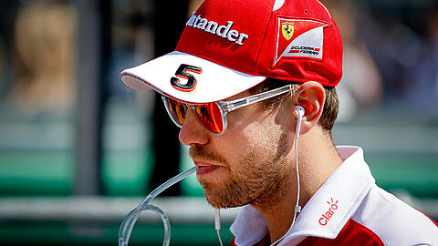Sebastian Vettel startet seit 2007 in der Formel 1 und gewann dort in der Saison 2010 als zweiter Deutscher nach Michael Schumacher und bislang jüngster Fahrer den WM-Titel.