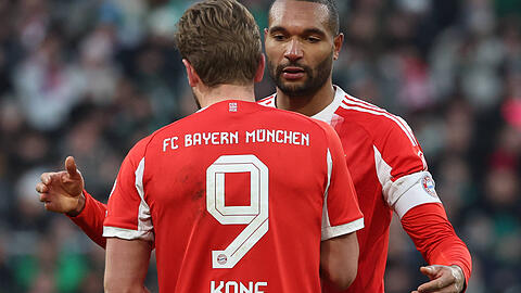 Beim 3:0 in Bremen erstmals Kapit&auml;n des FC Bayern &ndash; zumindest f&uuml;r einige Minuten: Jonathan Tah (r.).