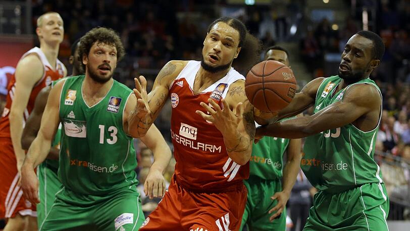 Chevon Troutman und die Basketballer des FC Bayern zwangen Trier mit starker Defensive in die Knie. Chevon Troutman und die Basketballer des FC Bayern zwangen Trier mit starker Defensive in die Knie.