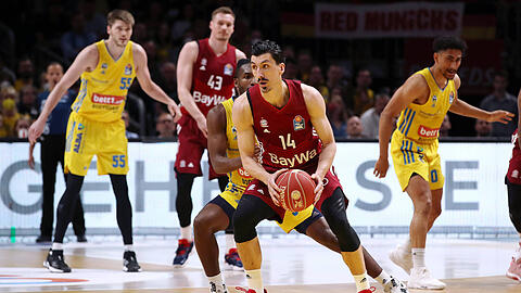 Am Dienstag geht es für die Bayern-Basketballer um Nihad Djedovic in Spiel zwei gegen Alba Berlin.