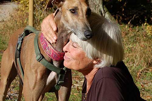 Innig verbunden: Barbara Rütting und ihr Hund Osho.