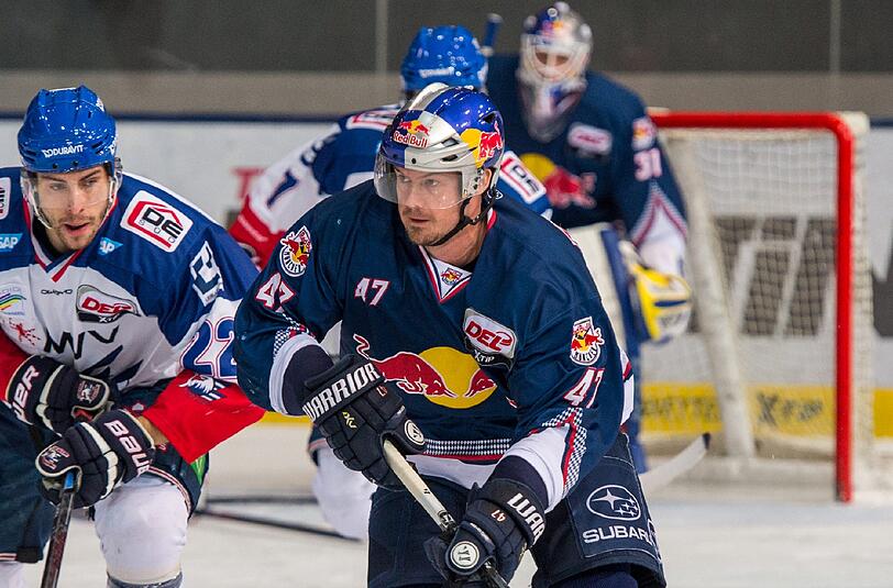 EHC-Spieler Evan Brophey fällt verletzt aus.