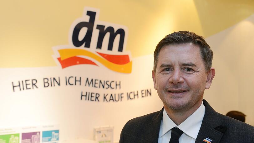 dm-Chef Erich Harsch räumt im Januar 2020 seinen Posten. dm-Chef Erich Harsch räumt im Januar 2020 seinen Posten.