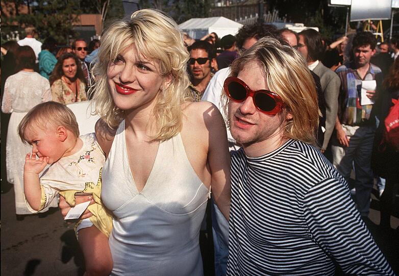 Courtney Love mit Ehemann Kurt Cobain und Tochter France Bean (1993)