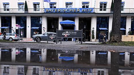 Im Bayerischen Hof kam es 2002 zu einer legend&auml;ren Pr&uuml;gelei. (Archiv)