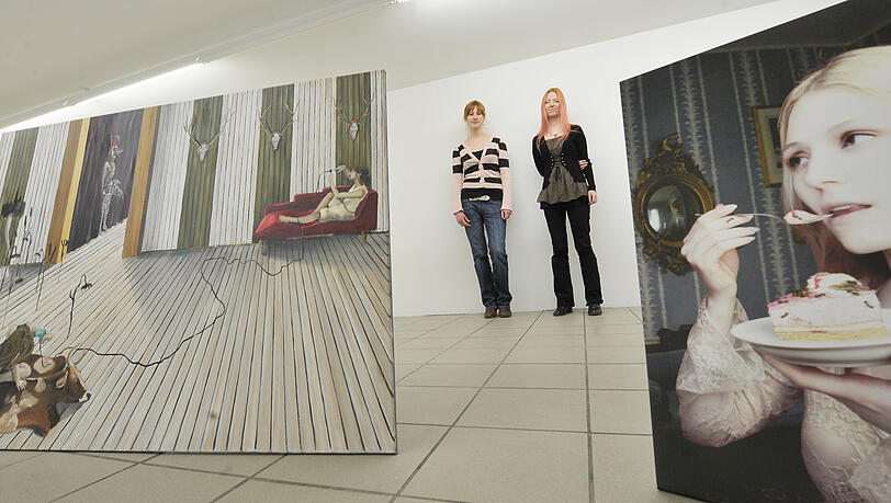 Kimberly Gebert (links, mit „Ottobiene“) und Marie Saalfrank (mit „Eat Me“) stellen ab heute in der Akademie Galerie. Kimberly Gebert (links, mit „Ottobiene“) und Marie Saalfrank (mit „Eat Me“) stellen ab heute in der Akademie Galerie.