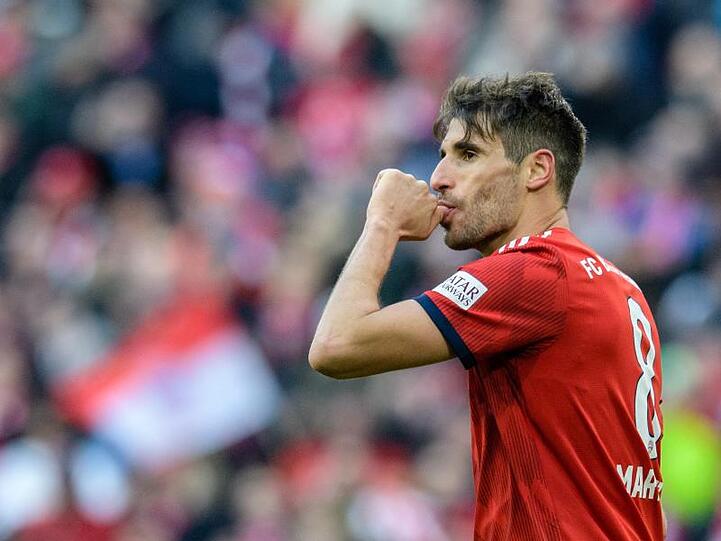 Bayerns Javi Martinez jubelt über seinen Treffer zum 1:0-Sieg gegen Hertha BSC.