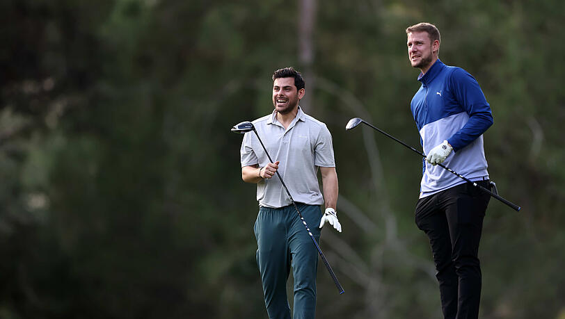 Kevin Volland und Thomas Dähne nutzen den freien Nachmittag zum Golfen. Kevin Volland und Thomas Dähne nutzen den freien Nachmittag zum Golfen.