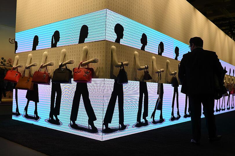 Handtaschenpräsentation auf der Berlin fashion-week.