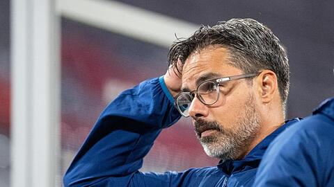 Schalke-Trainer David Wagner steht gegen den SV Werder Bremen gewaltig untrer Erfolgsdruck.