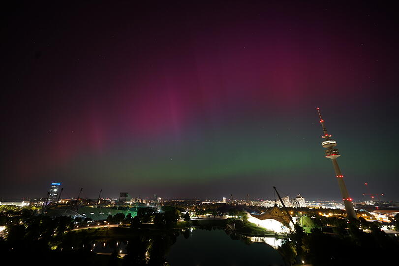 Robert Niedermeier hat die Polarlichter über München fotografiert.