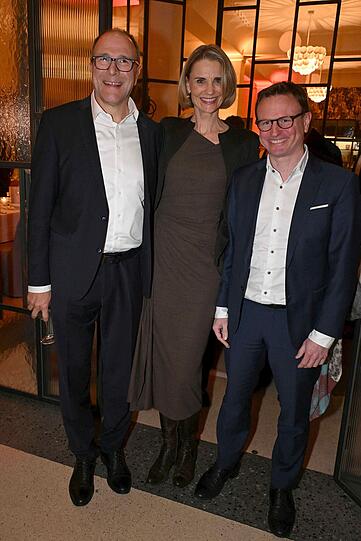 Alexander Hold (Vizepräsident Bayerischer Landtag) mit Frau Pia Hold sowie CSU-Bundestagskandidat Hans Theiss