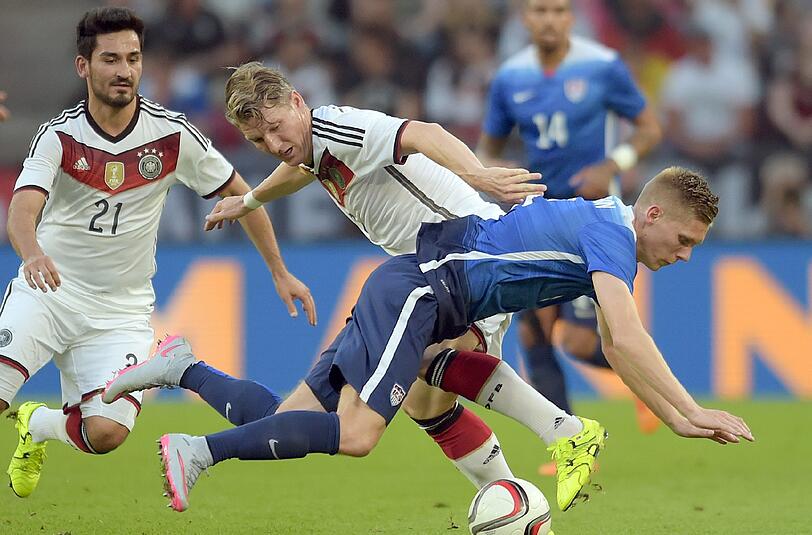 Nach einer sehr schwachen Leistung verliert die DFB-Elf gegen die US-Boys von Jürgen Klinsmann.