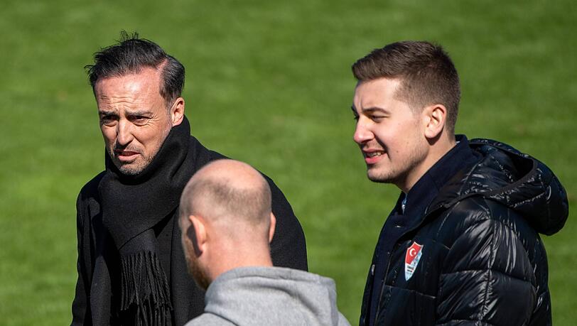 Türkgücü-Geschäftsführer Max Kothny (rechts) mit Hasan Kivran: Der Vorstandsvorsitzende und Hauptgesellschafter des Klubs will sich offenbar zeitnah aus der Türkgücü München Fußball GmbH & Co. KGaA zurückziehen.  (Archivbild)