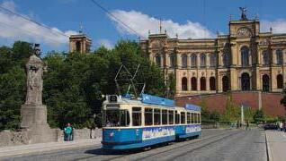 In Kürze hat das Warten ein Ende: Die Kult-Tram startet wieder durch. In Kürze hat das Warten ein Ende: Die Kult-Tram startet wieder durch.