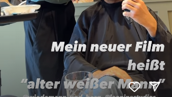 Auf Instagram nimmt der Schauspieler mit zum Friseur. Auf Instagram nimmt der Schauspieler mit zum Friseur.