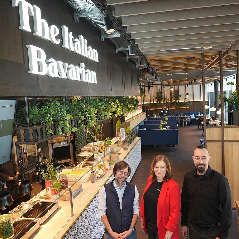 Daniel Friedheim (l.), Marijana Ledniewicz (M.) und Alexander Fassbender haben die Konzepte f&uuml;r die neuen Lokale entwickelt. Die sollen die Menschen in die Parkstadt Schwabing locken.