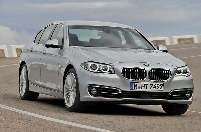 Aus 42 BMW 5er-Modellen wie diesem wurden die eingebauten Navigationsgeräte geklaut - ohne dass der Sicherheitsdienst auf dem Werksgelände etwas gemerkt hat.