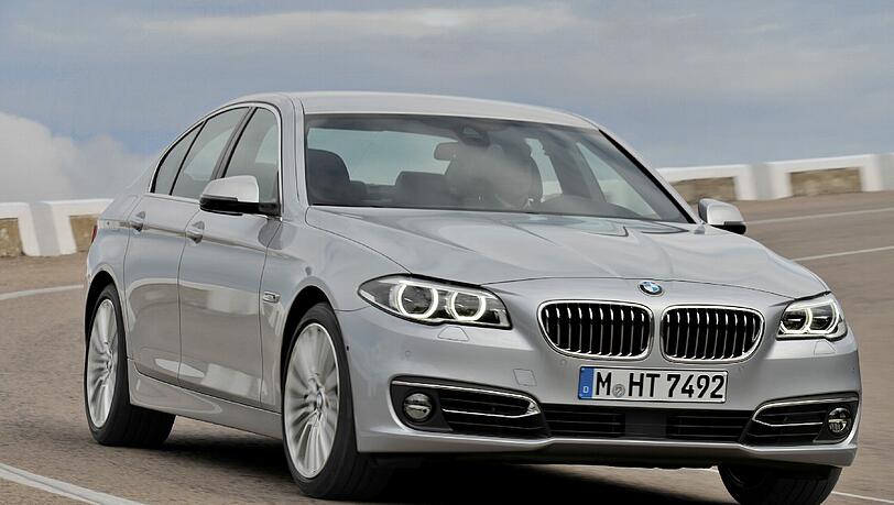 Aus 42 BMW 5er-Modellen wie diesem wurden die eingebauten Navigationsgeräte geklaut - ohne dass der Sicherheitsdienst auf dem Werksgelände etwas gemerkt hat. Aus 42 BMW 5er-Modellen wie diesem wurden die eingebauten Navigationsgeräte geklaut - ohne dass der Sicherheitsdienst auf dem Werksgelände etwas gemerkt hat.
