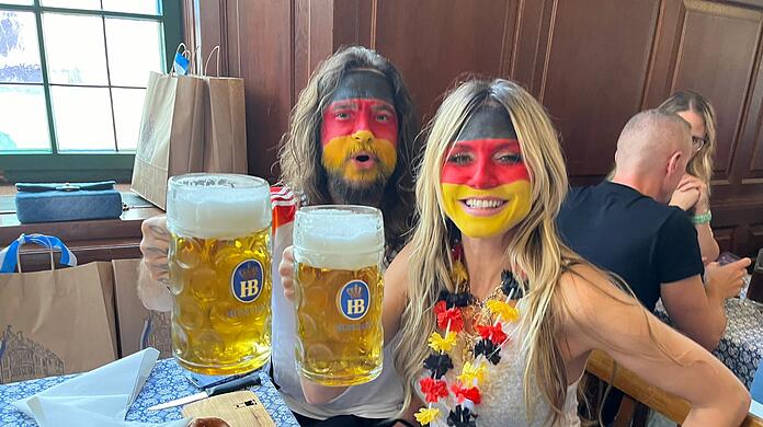 Lieben es im Hofbräuhaus: Tom Kaulitz und Heidi Klum