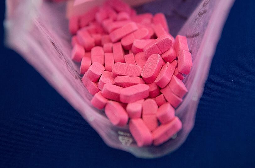 Diese pinken Ecstasy-Pillen sehen zwar harmlos aus, sind es aber nicht.