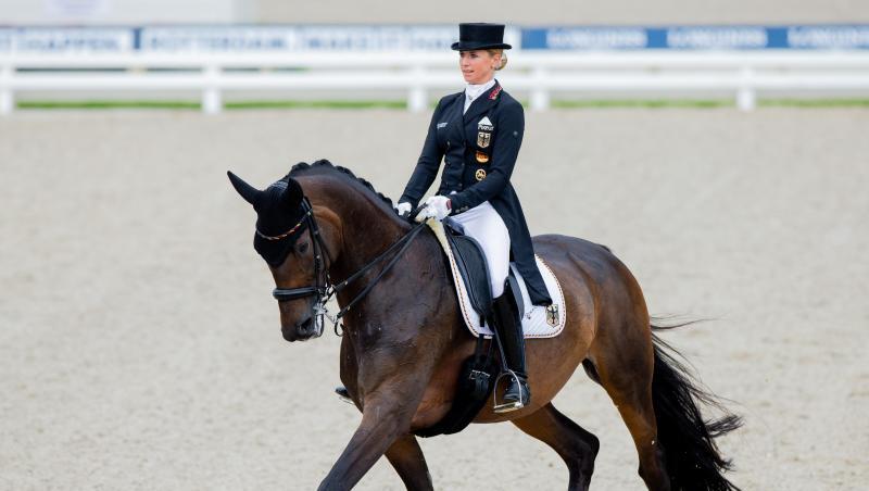 Jessica von Bredow-Werndl erhielt für den Grand Prix mit Dalera in Rotterdam 76,894 Prozent. Jessica von Bredow-Werndl erhielt für den Grand Prix mit Dalera in Rotterdam 76,894 Prozent.
