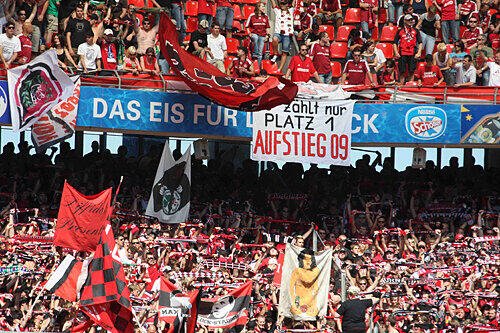 Egal, wie schlecht der Club auch spielt, die Fans stehen treu zu ihrem Verein &ndash; und kommen in Scharen.