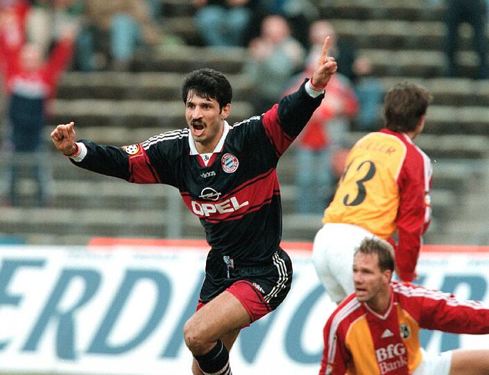 Erst jubelte der iranische Rekordnationalspieler Ali Daei bei den Bayern (1998 - 1999)...
