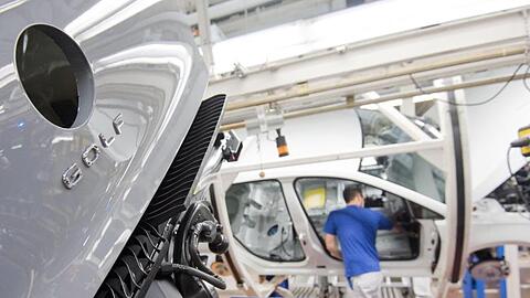 Produktion des Golf 8: Die weiter andauernden Probleme beim neuen Golf führen zu heftigem Unmut im VW-Betriebsrat und in Teilen der Belegschaft.