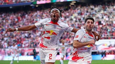 Schoss Leipzig in der Nachspielzeit zum Sieg: Dominik Szoboszlai (r).
