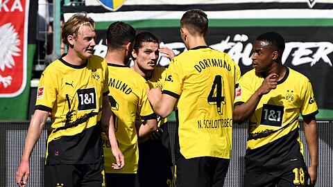 Traf beim Dortmunder Sieg in Mönchengladbach doppelt: Marcel Sabitzer (M).