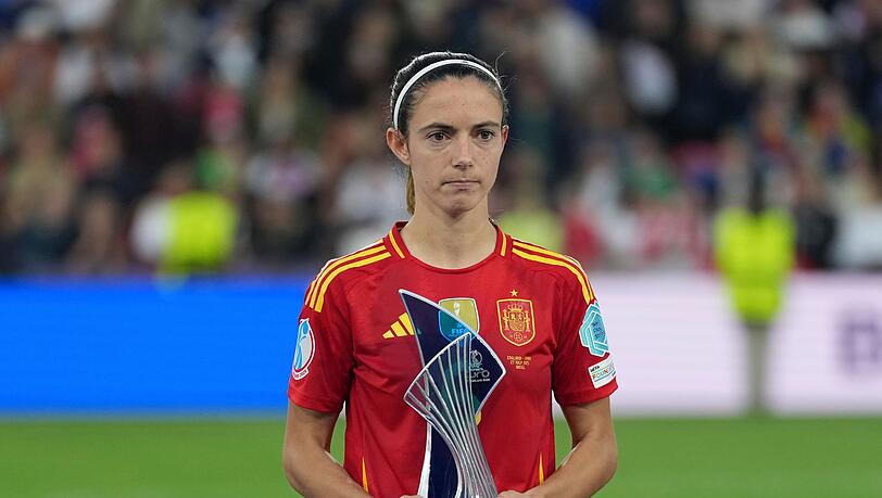 Kein Trost für Aitana Bonmatí: Auszeichnung als beste Spielerin des Turniers.