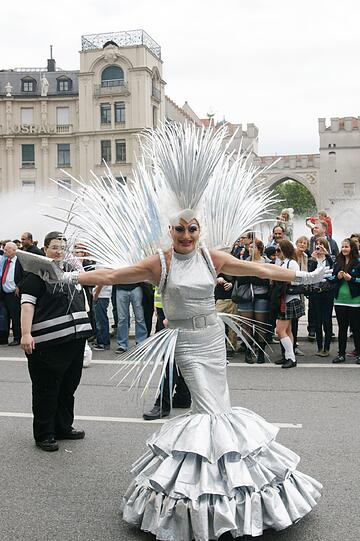 Sehen Sie hier die besten Bilder vom CSD in München.