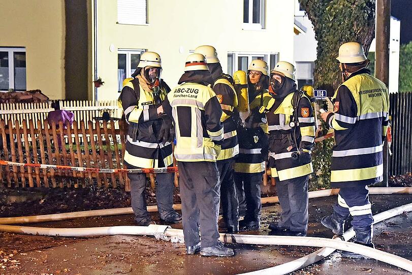 Kontrollmessungen konnten nur im direkten Umkreis des Flüssiggasbehälters sowie in daneben liegenden Bodenschächten Gas nachweisen.