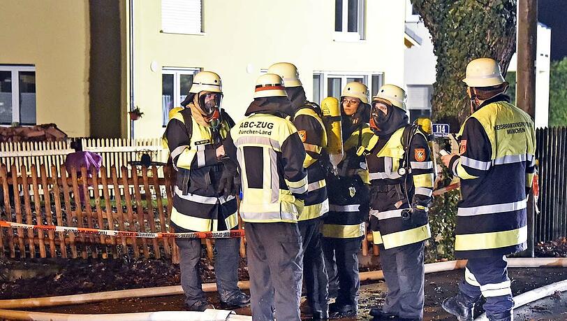 Kontrollmessungen konnten nur im direkten Umkreis des Flüssiggasbehälters sowie in daneben liegenden Bodenschächten Gas nachweisen. Kontrollmessungen konnten nur im direkten Umkreis des Flüssiggasbehälters sowie in daneben liegenden Bodenschächten Gas nachweisen.
