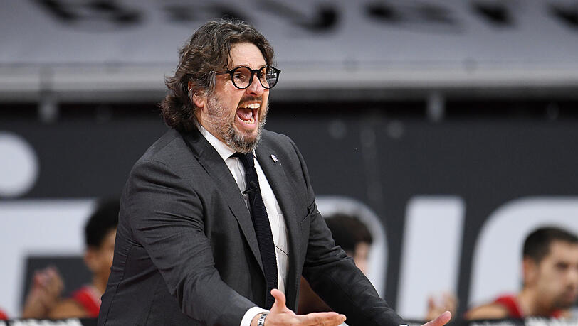 Coach Andrea Trinchieri steht mit seinen Bayern in den Playoffs. Coach Andrea Trinchieri steht mit seinen Bayern in den Playoffs.