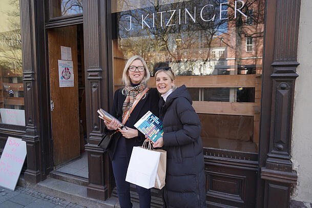 "Eine wunderbare Buchhandlung": Kunsthistorikerin Ulrike Jagla und ihre Tochter Louisa Blankenburg. "Eine wunderbare Buchhandlung": Kunsthistorikerin Ulrike Jagla und ihre Tochter Louisa Blankenburg.