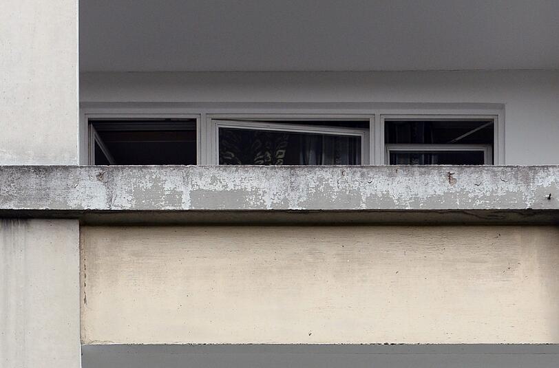Der Österreicher fiel vom Balkon, seinem Freund fiel das nicht auf. (Symbolbild)