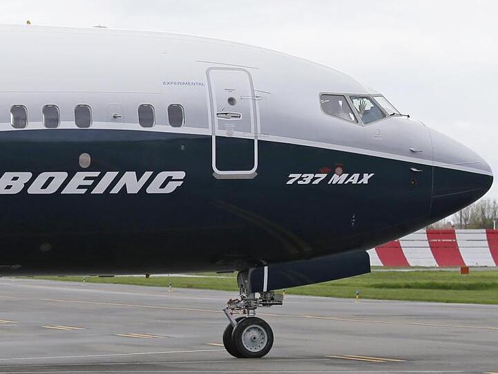 Nach zwei Abstürzen baugleicher Flugzeuge wurde Boeings 737-Max-Serie vorerst aus dem Verkehr gezogen.