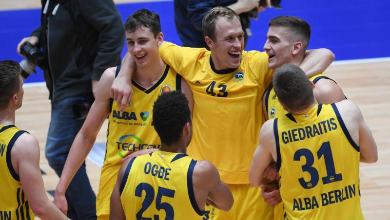 ALBA Berlin entschied die zweite Viertelfinal-Partie mit 101:81 für sich. ALBA Berlin entschied die zweite Viertelfinal-Partie mit 101:81 für sich.