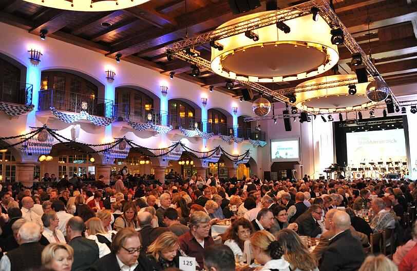 Partystimmung zur Starkbierzeit – zum Beispiel im Löwenbräukeller. (Archivbild)