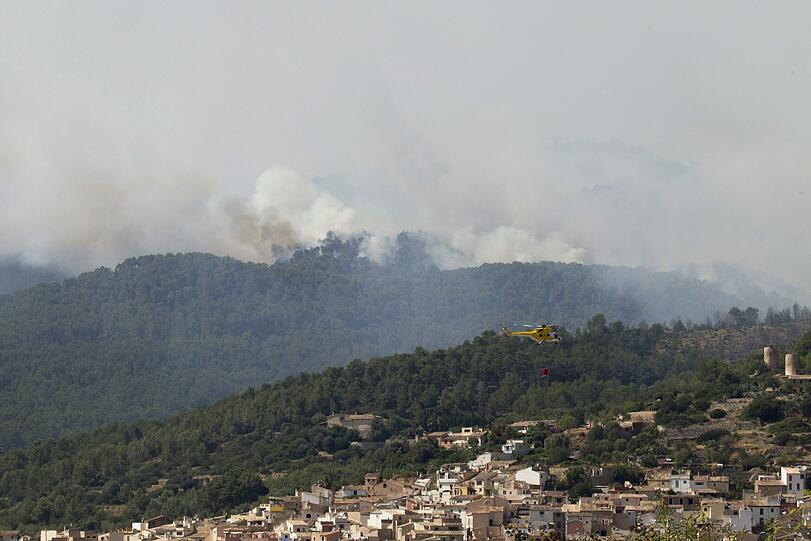 Waldbrand auf Mallorca - Bilder von der Ferieninsel