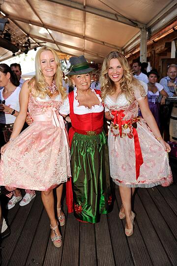 Frauenpower: Alessandra Geissel, Gastgeberin Rosi Schipflinger, Ophelia Blaimer.