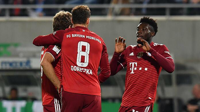 Leon Goretzka und Alphonso Davies sind gegen Gladbach wieder dabei.