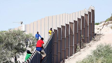 EU-Außengrenzstaaten, in denen viele irreguläre Migranten ankommen, sollen über den sogenannten Solidaritätsmechanismus entlastet werden. (Archivfoto)