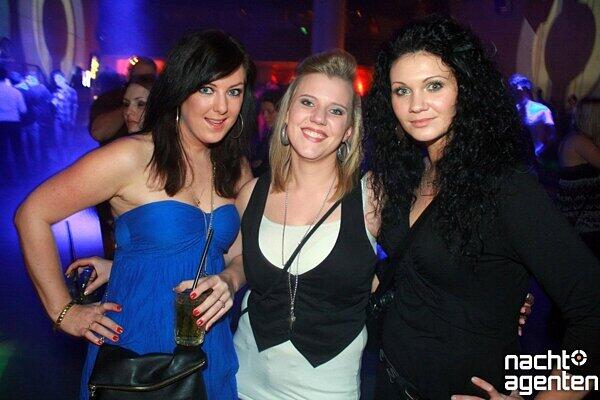 Im Neuraum wurde am Smastag schonmal kräftig für die kommenden Partytage geübt. Noch mehr Fotos unter:www.nachtagenten.de.