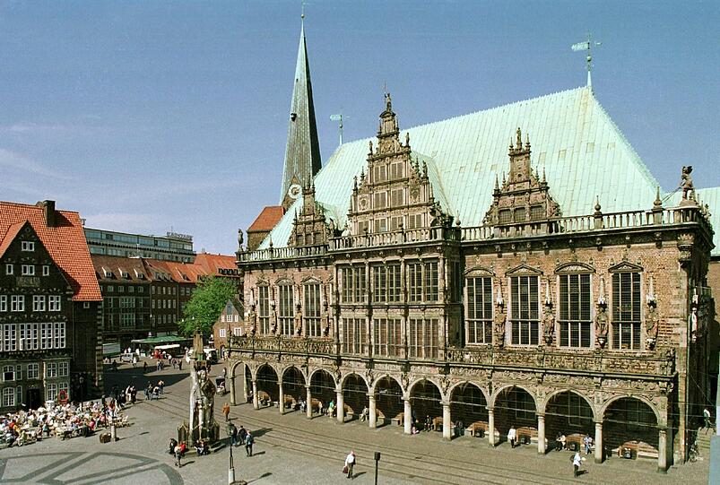 Trotz sechs Prozent Anstiegs bleibt's im Norden relativ günstig: 1318 Euro zahlt man in Bremen pro qm und belegt laut immowelt.de Platz 12.