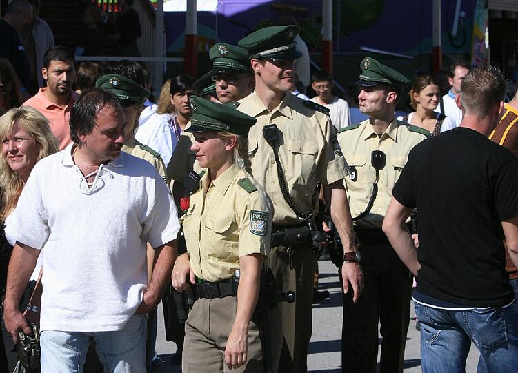 Beamte der Polizei auf der Wiesn.