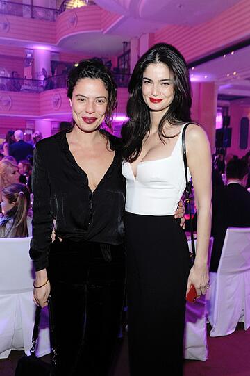 Taina Moreno de Oliveira Lagoeiro (Freundin von Noah Becker) und Shermine Sharivar