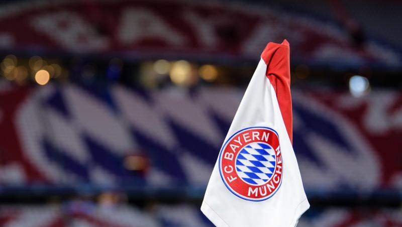 Das Logo des FC Bayern München ist auf der Eckfahne zu sehen. Foto: Matthias Balk/dpa/Archivbild Das Logo des FC Bayern München ist auf der Eckfahne zu sehen. Foto: Matthias Balk/dpa/Archivbild